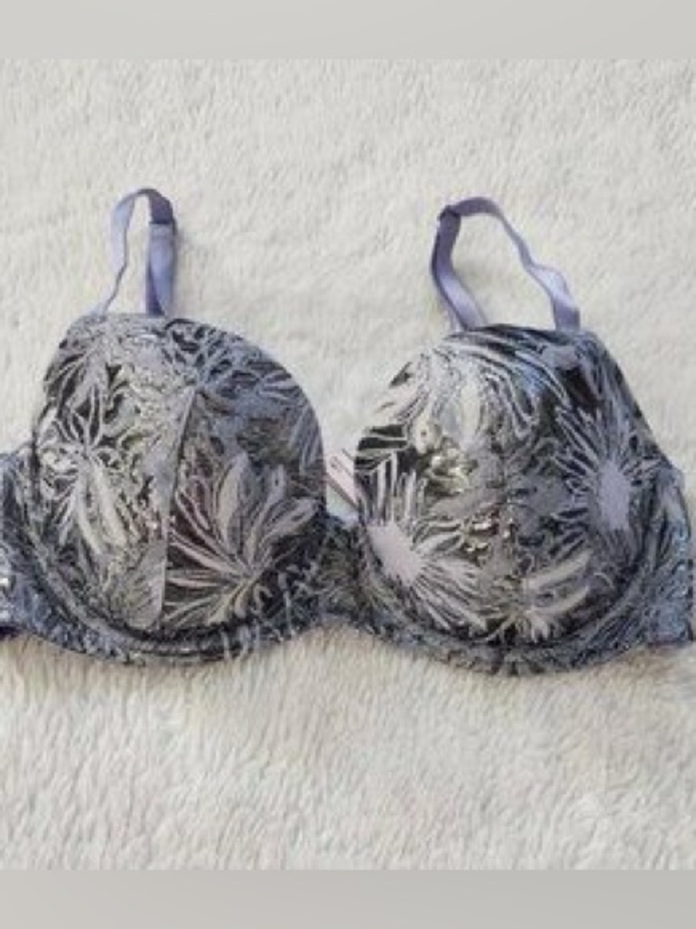 Victoria’s Secret Dream Angels Push Up Bra Size 36DD Metallic Silver & Purple
